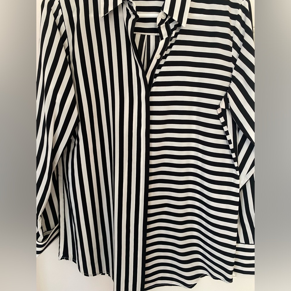 Nine West Top size Small - Picture 2 of 4